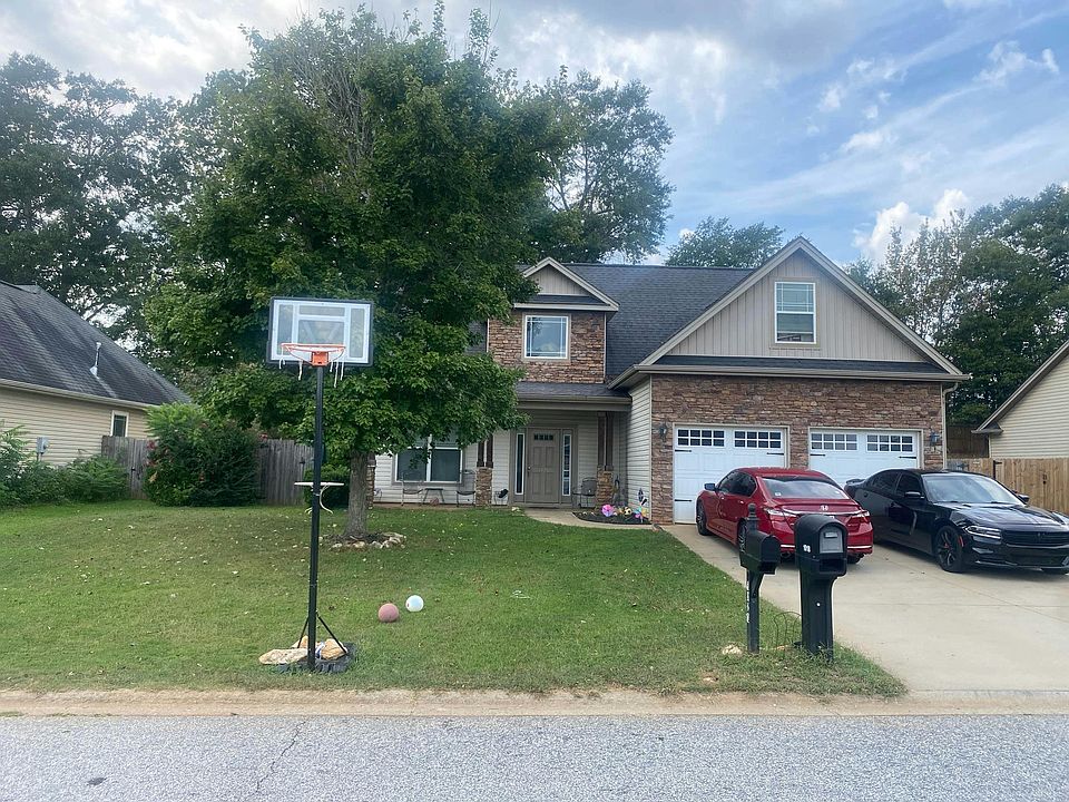 1st image of 1023 Blythwood Dr