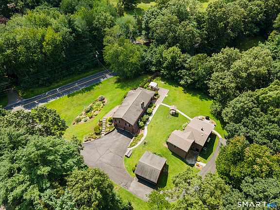 5th image of 6 Meadow Brook Road