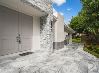 101 Alhambra Pl, West Palm Beach, FL 33405