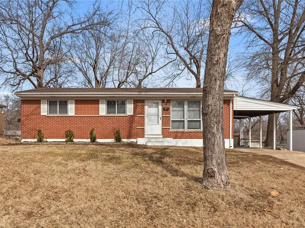 841 Riderwood Dr, Hazelwood, MO 63042