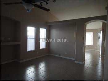 3rd image of 622 Wood Rose Ct