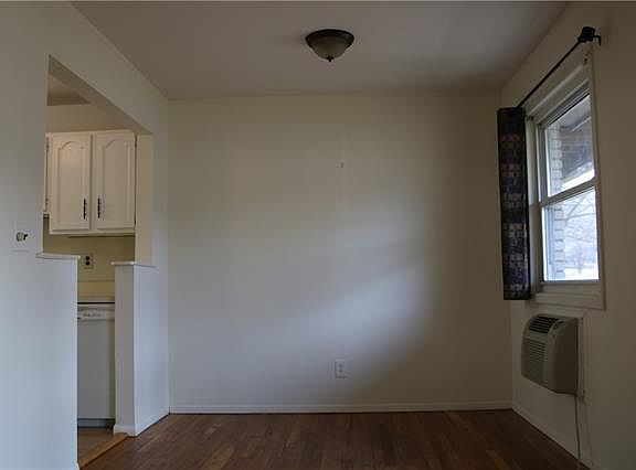 5th image of 11 Oxford Dr APT 30