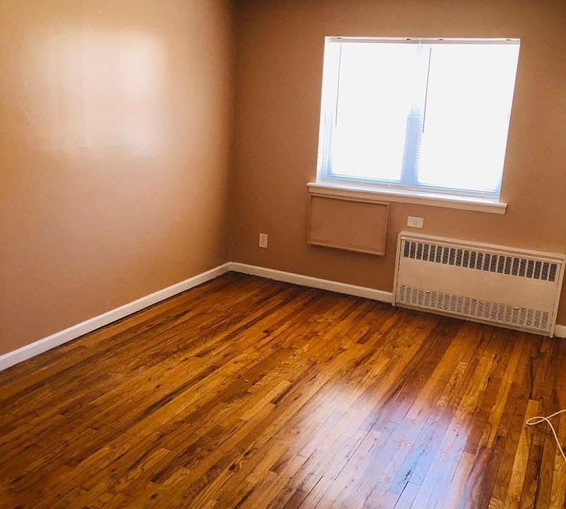 2nd image of 1433 E 85th St #1
