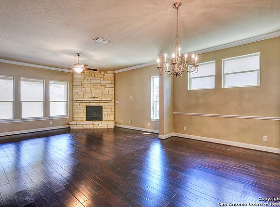 2nd image of 18030 Branson Fls