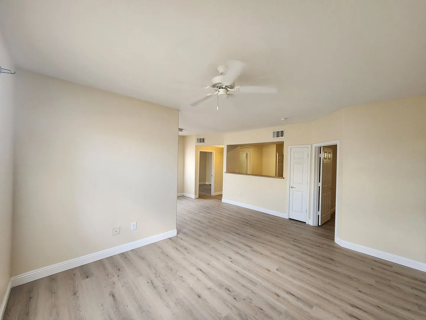 8000 Badura Ave — Photo 4