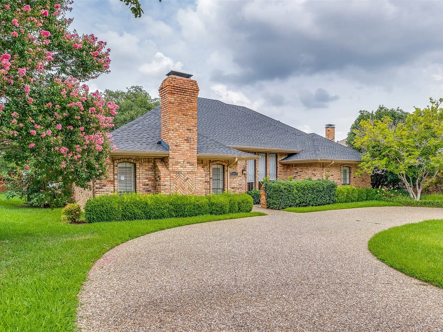 3 bed, 3.5 bath, 2677 sqft, $6,250 — Photo 1