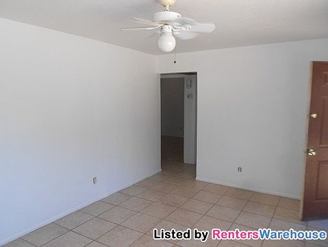 3rd image of 2727 W Belmont Ave APT D