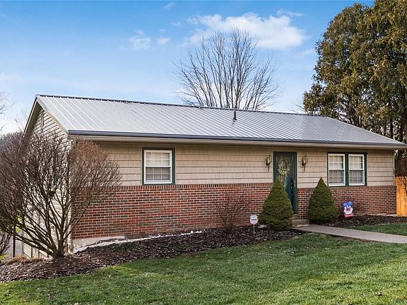 3rd image of 60999 Greenbriar Dr