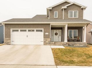 5311 Mac Dr, Grand Forks, ND 58201