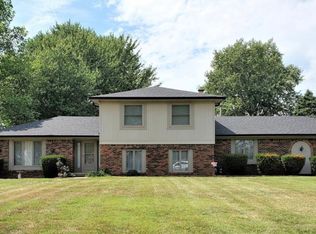 1110 S Heron Ct, New Palestine, IN 46163
