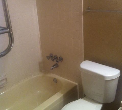 5th image of 8609-8611 Southridge Dr