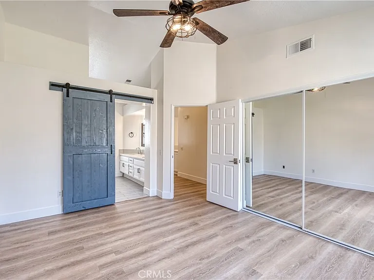 208 Chandon — Photo 12