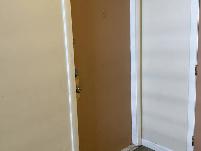 33 Cary Ave #5 — Photo 2
