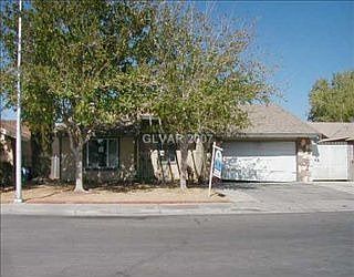 2nd image of 331 Heather Dr