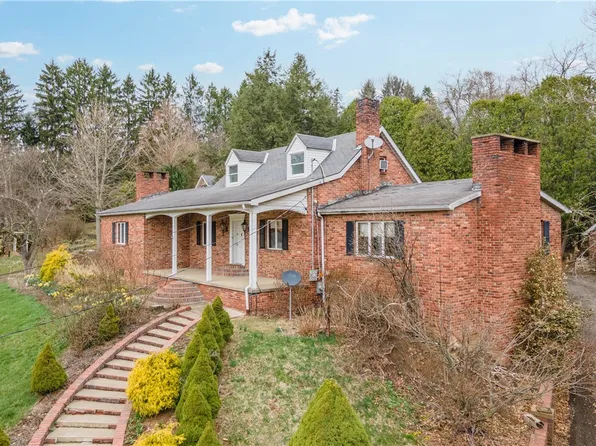 172 Cecil Henderson Rd, Canonsburg, PA 15317