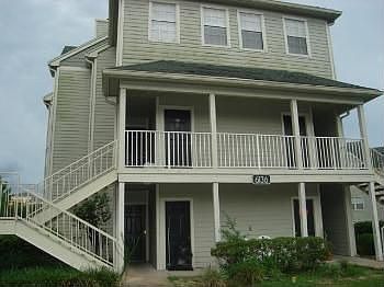 1st image of 6136 Westgate Dr APT 204