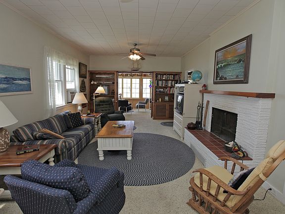 5th image of 21190 5th Ln