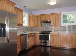 137 Rocky Point Ave, Warwick, RI 02889