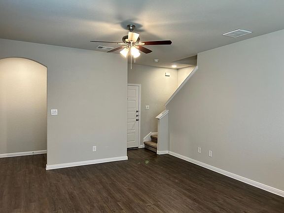 5th image of 3412 Lindsay Ln