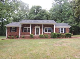 6544 Spanish Oak Dr, Rural Hall, NC 27045