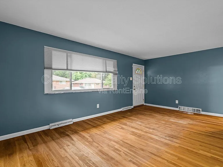 1149 Walker Ave — Photo 9