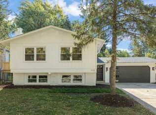 713 Ridgeview St, Downers Grove, IL 60516