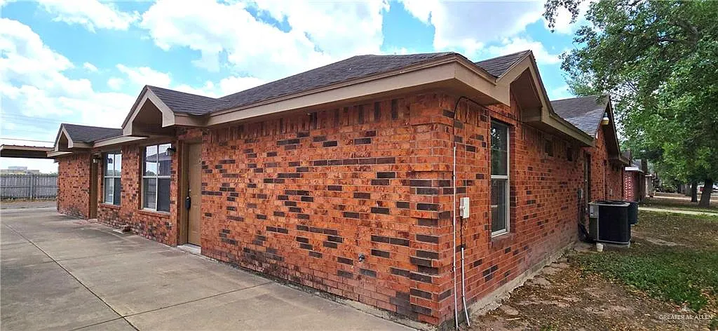 2 bed, 2.0 bath, 952 sqft, $780 — Photo 1