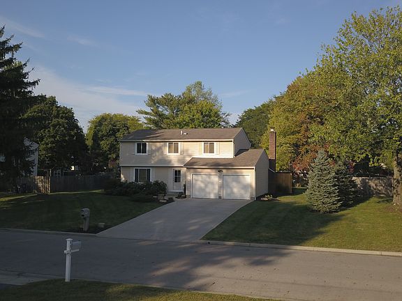 3rd image of 9938 Melody Ln NW