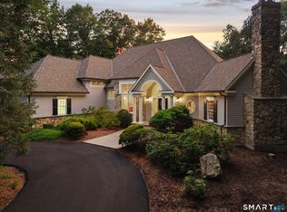 10 Pembroke Hill, Farmington, CT 06032