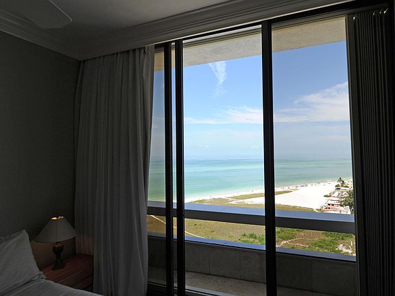 3rd image of 5400 Ocean Blvd APT 17-3