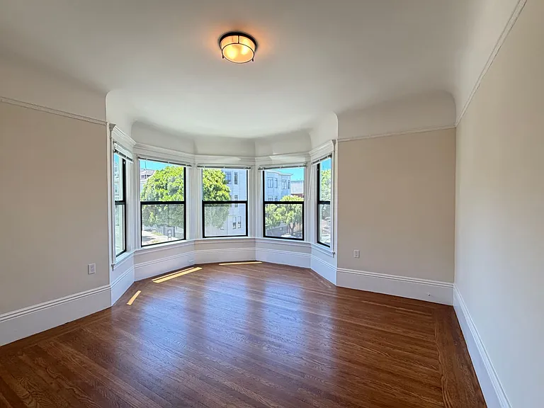 236-258 Hugo St #175R — Photo 1