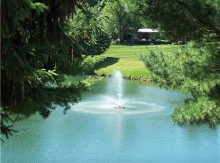 27 Hill Creek Rd, Rochester, NY 14625