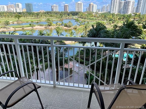 3rd image of 19501 W Country Club Dr APT 615