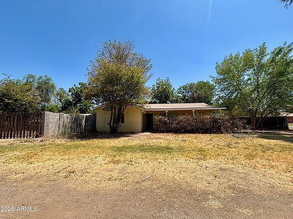 2nd image of 2335 W Myrtle Avenue