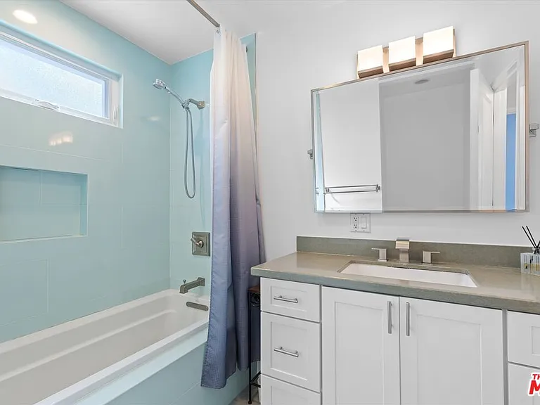 2809 S Canfield Ave — Photo 11