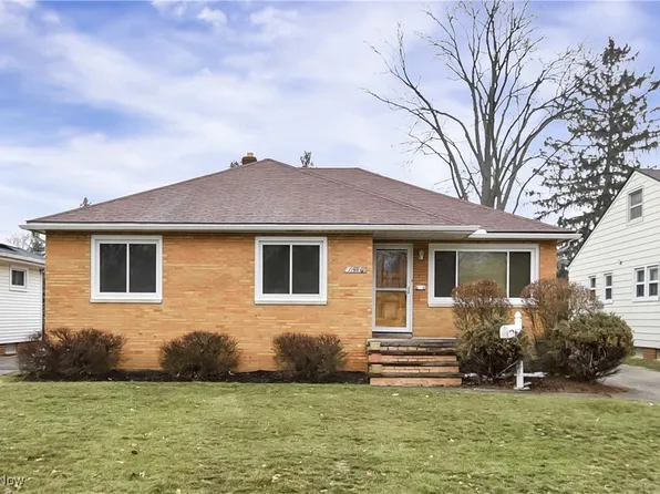 11590 Barrington Blvd, Parma Heights, OH 44130