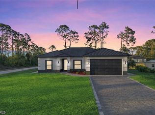 1235 Count St E, Lehigh Acres, FL 33974