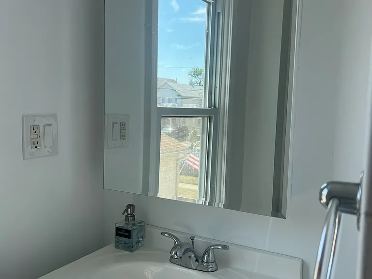 600 Brinley Ave #2S — Photo 20