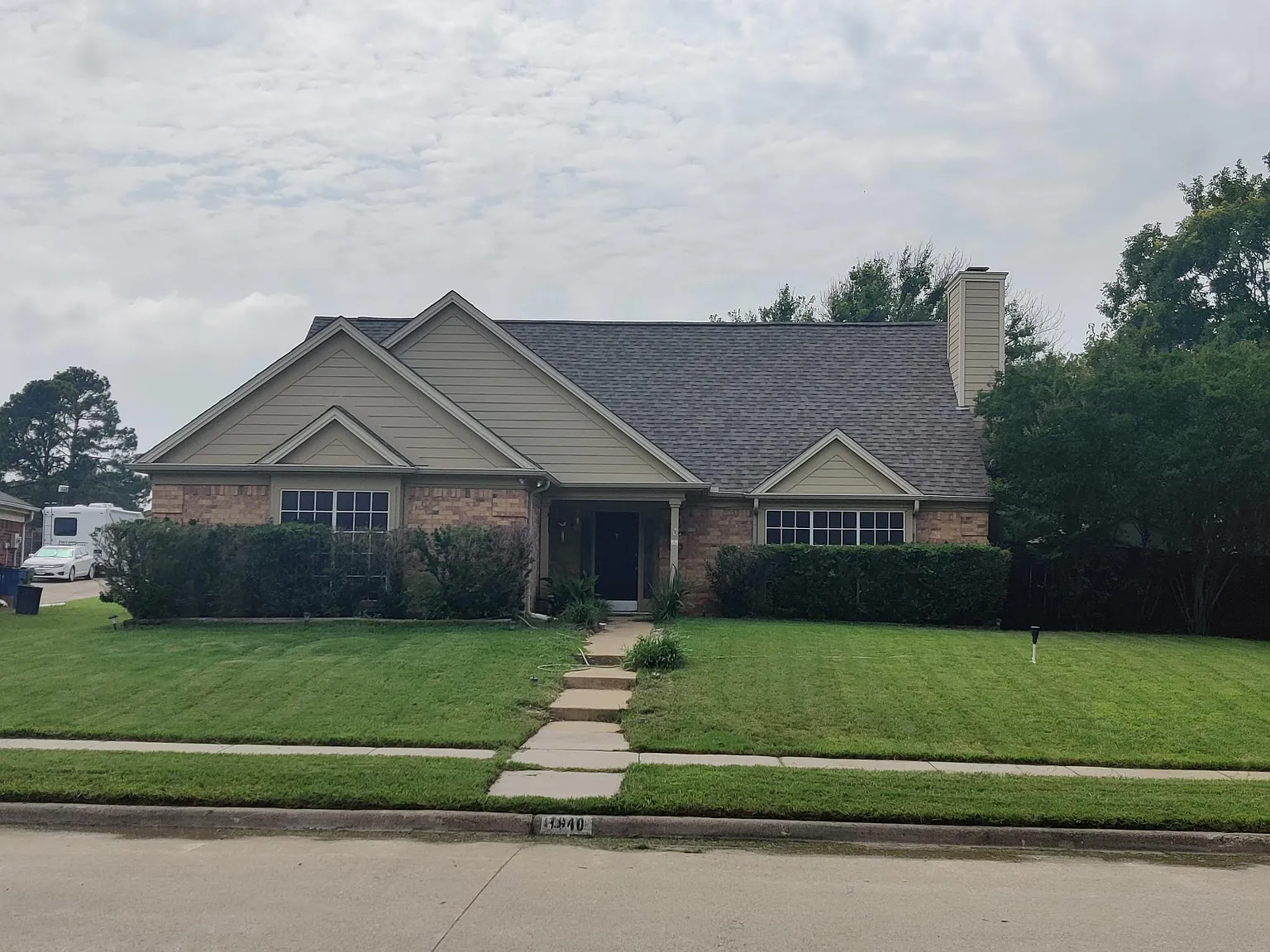 1940 Cedar Ridge Dr — Photo 3