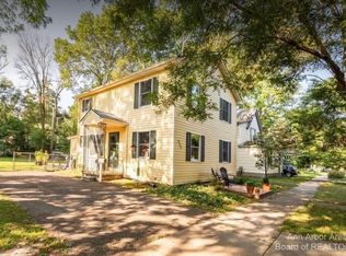 955 Sheridan St, Ypsilanti, MI