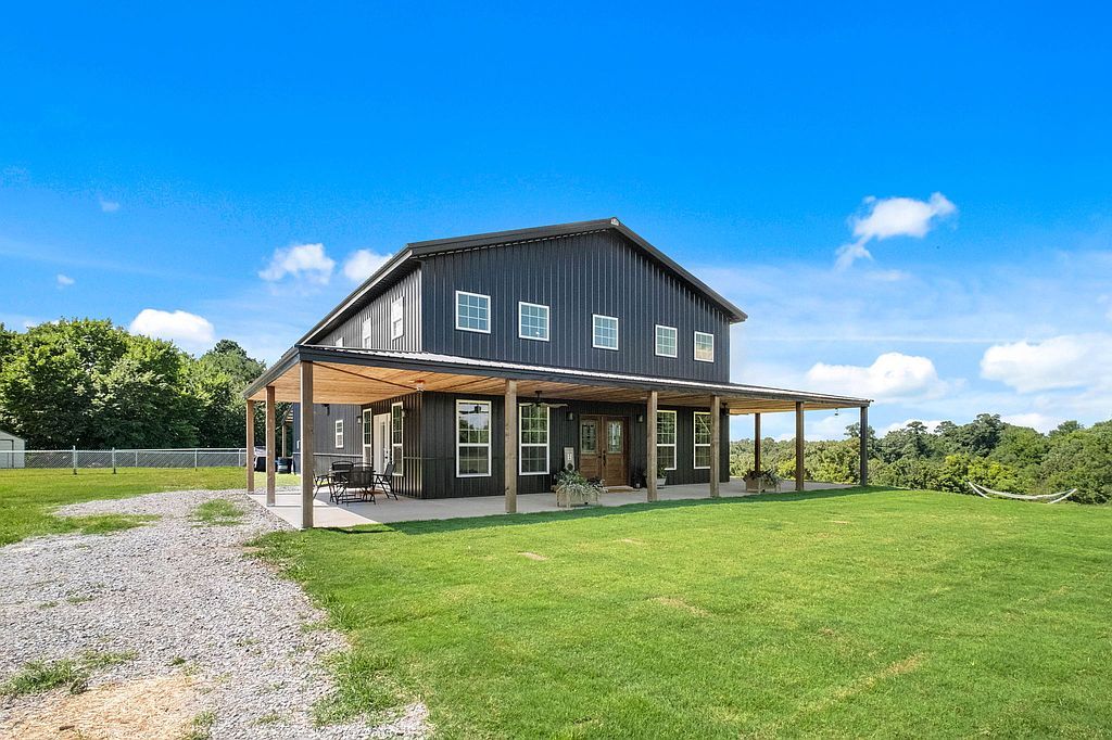 2105 Mountain Ridge Rd - Property Image