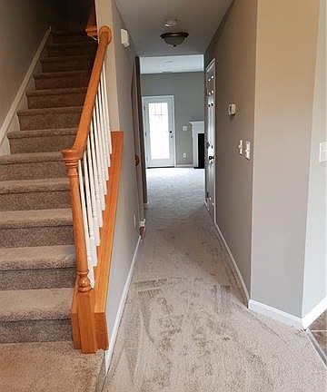 3rd image of 9580 Blossom Hill Dr