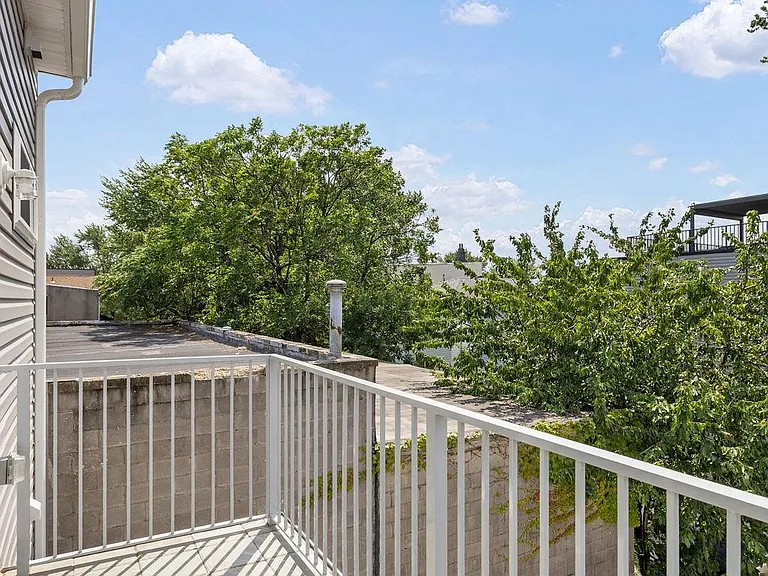 153 New York Ave #1 — Photo 15