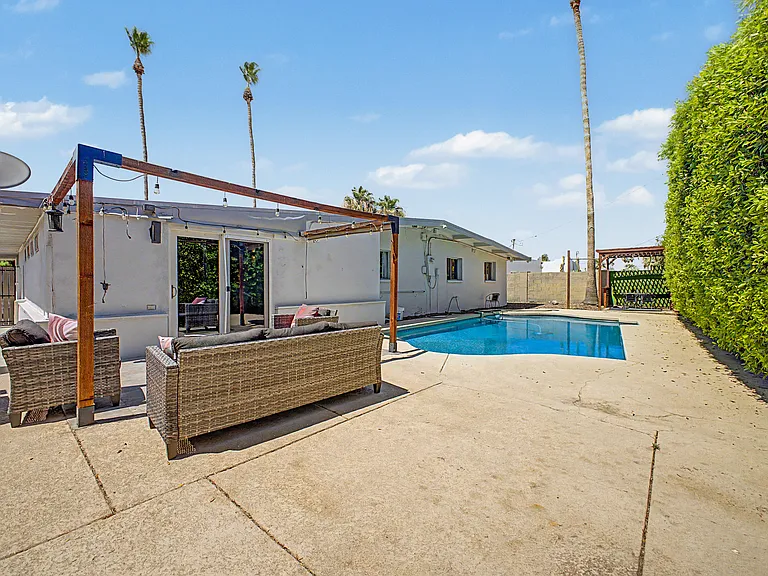 3650 E Poinsettia Dr — Photo 21