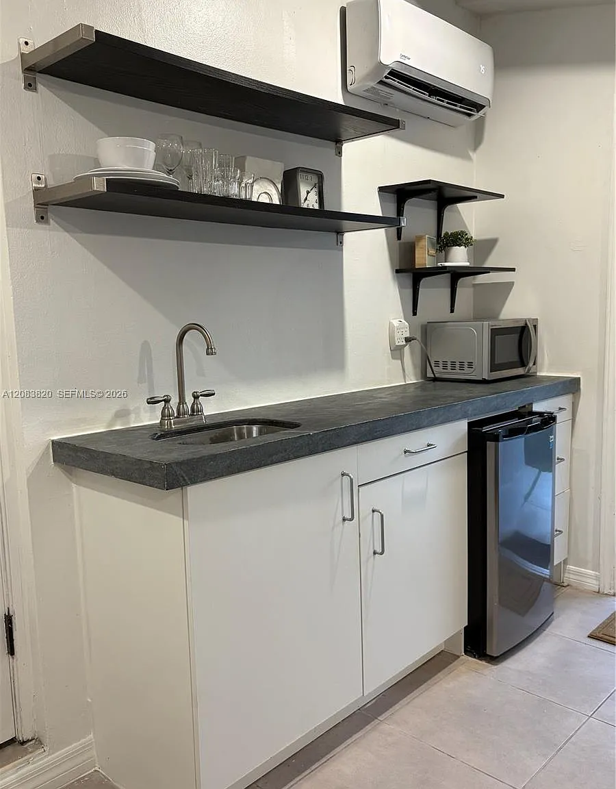 Heftler Homes Sunset Park — Photo 4