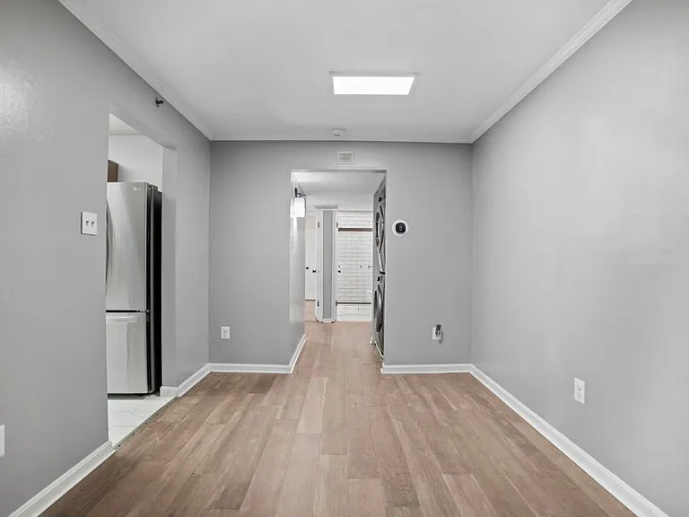 4 Cedar Valley Pl #202 — Photo 10