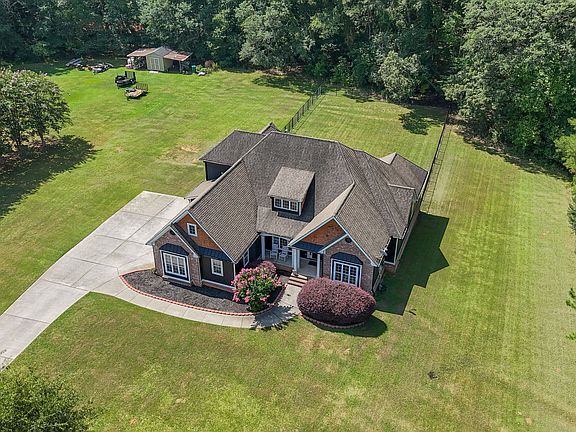 2nd image of 660 Sandy Creek Rd