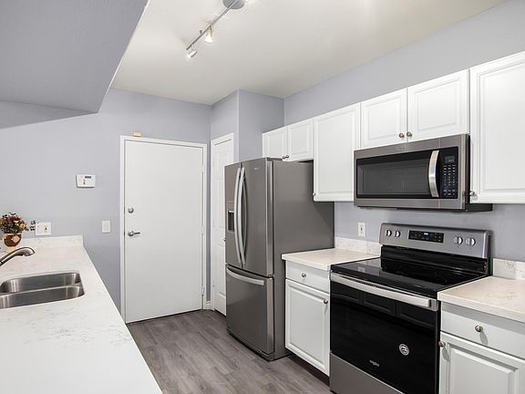 4th image of 19777 N 76th St APT 1296