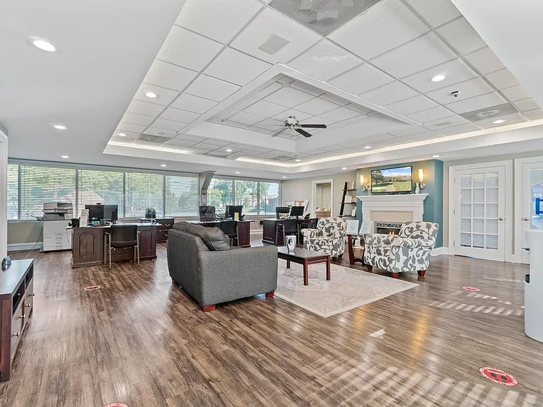 Hunters Ridge — Photo 19