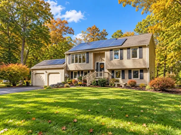 3 Carnegie Way, Attleboro, MA 02703